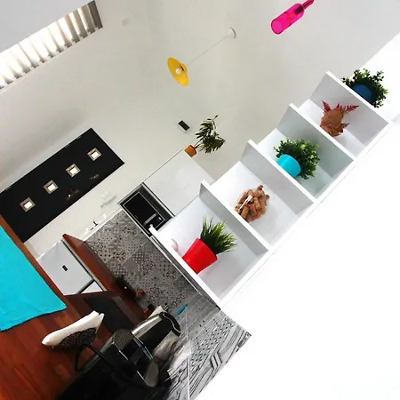 Stylish In Downtown Apartment *